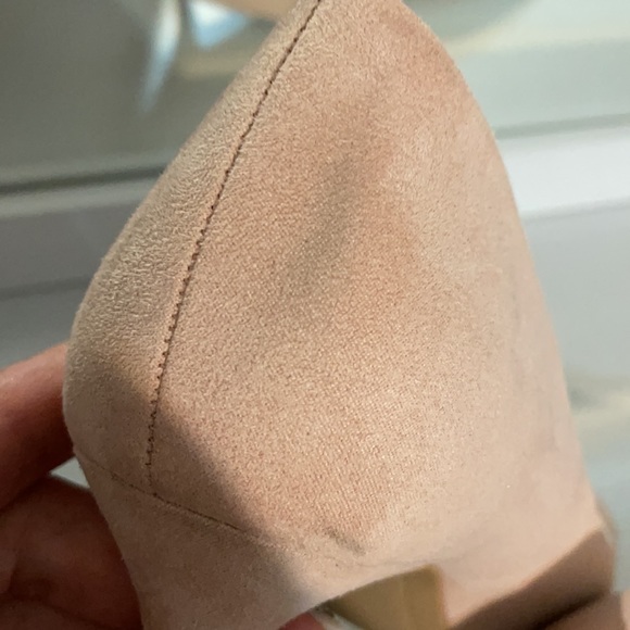 Cream velvet feel pointy toe 4” heels - Picture 7 of 9